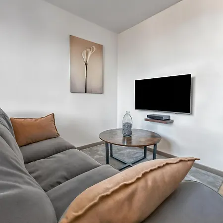 T2 Et Cosy Proche Et Commerces Apartment *